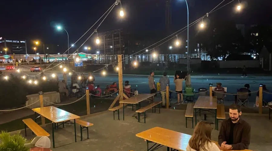 About 30 Protest Vaccine Rules At Brewpub