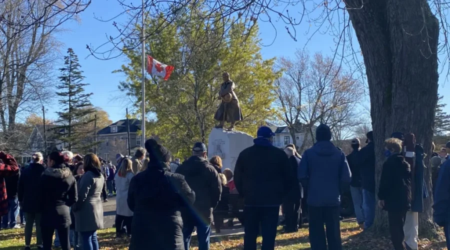 Remembrance Day Ceremony Held In Victoria Park
