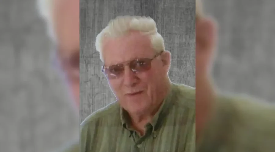 Former MLA LeRoy Armstrong Dies