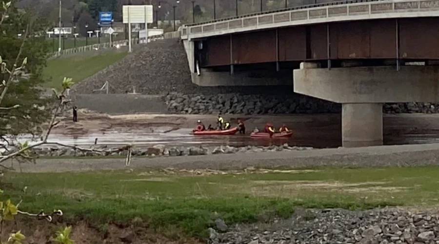 Early Morning Search On Petitcodiac River