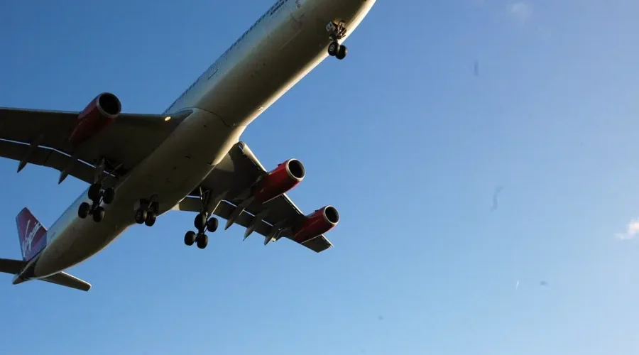 Canada bringing back mandatory random COVID-19 testing for international travellers