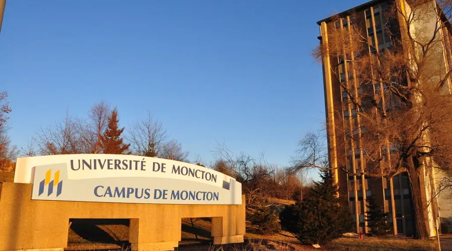 UPDATE: CEPS, U de M Moncton Campus Reopens