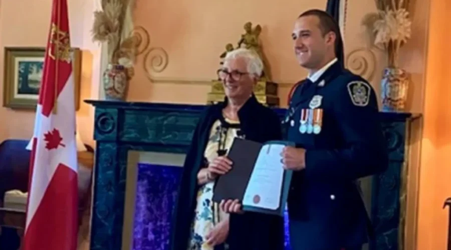Fredericton Officer Presented With Life-Saving Award