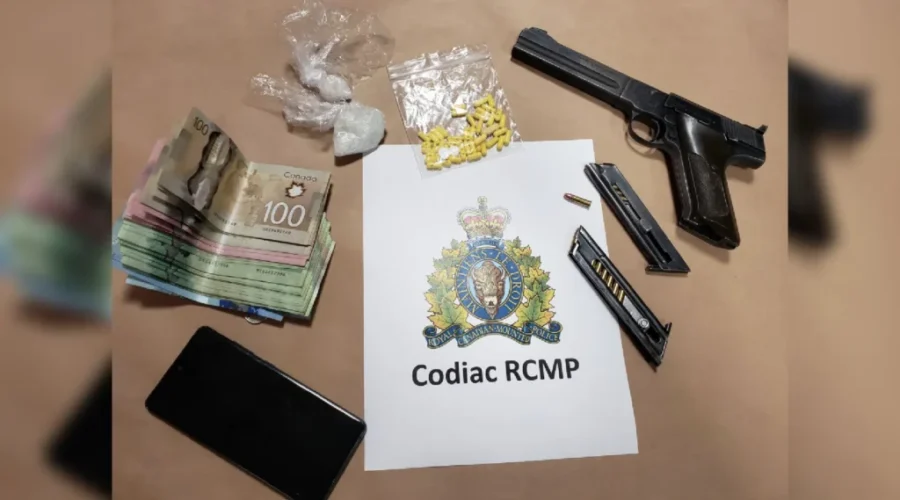 RCMP Seize Weapon, Drugs From Vehicle During Checkpoint