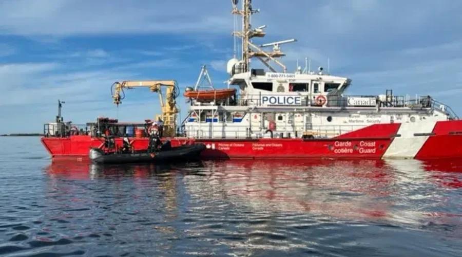 Water Patrol By RCMP Helps Keep Boaters Safe