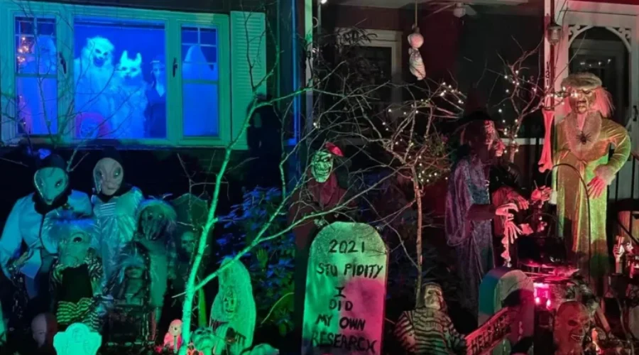 HAPPY HALLOWEEN CLICK FOR SOME FUN FACTS