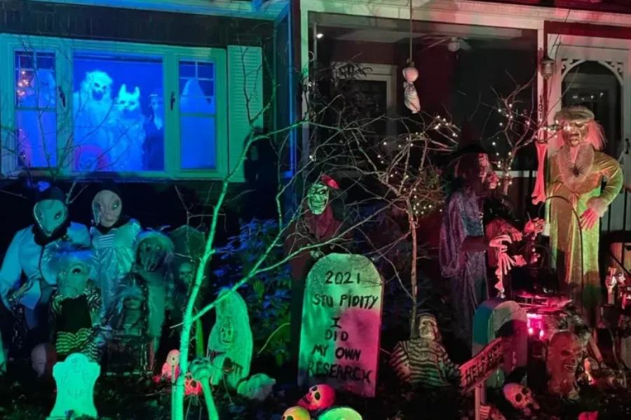 HAPPY HALLOWEEN CLICK FOR SOME FUN FACTS