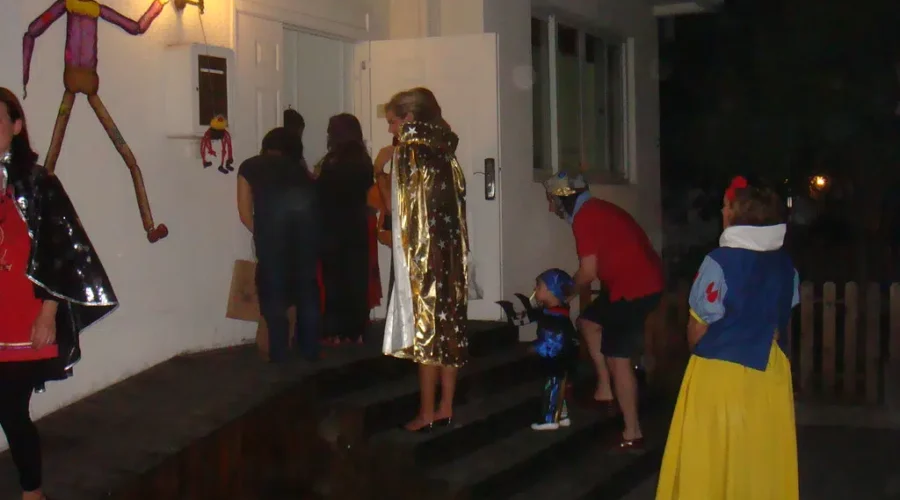 Suggested Trick-Or-Treating Times