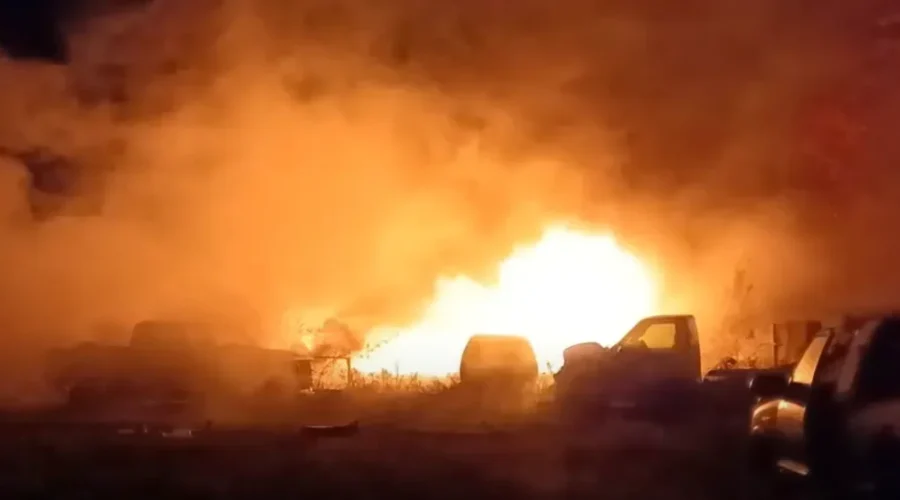 MFD Fights Fire Involving Old Cars And Tires