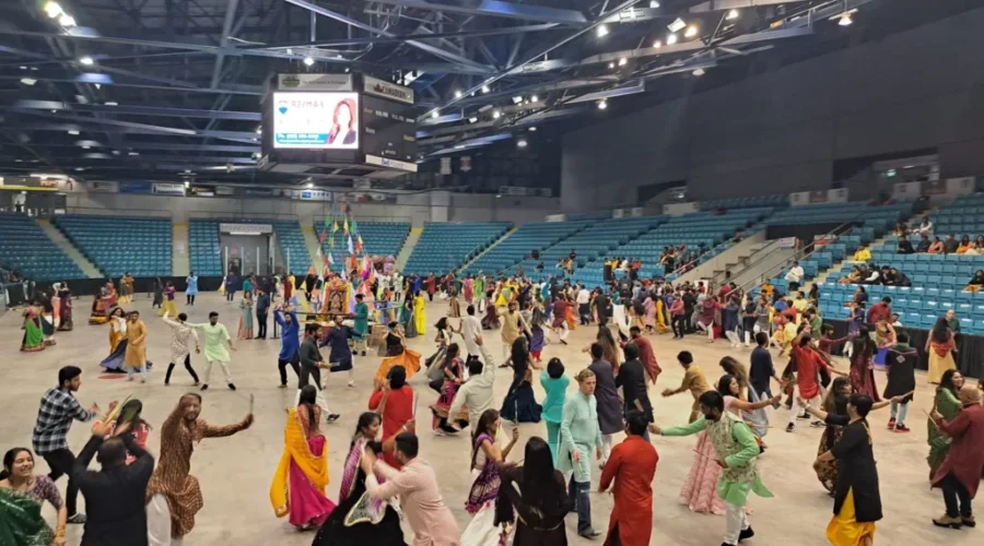 Hundreds Dance And Celebrate Navratri In Moncton