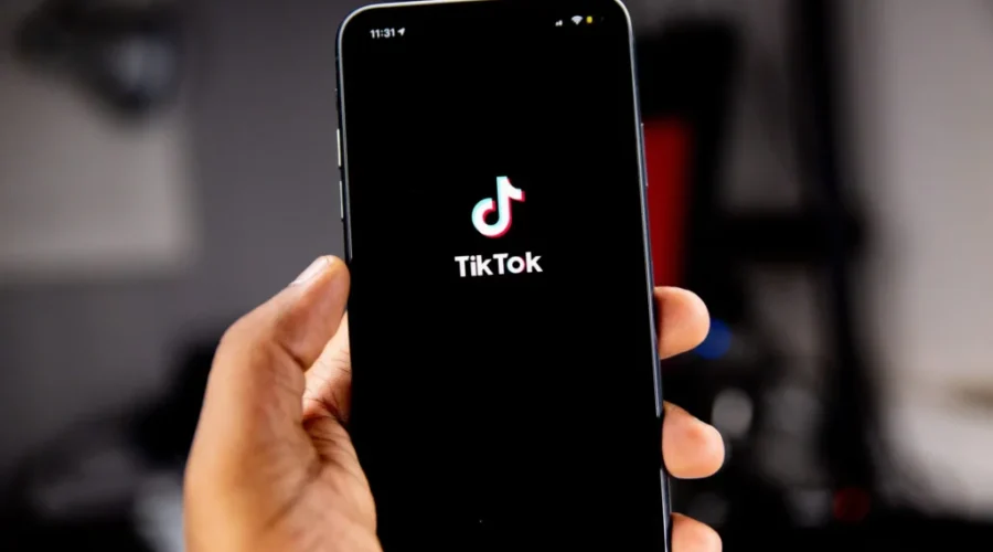 N.B. bans TikTok from government-issued devices