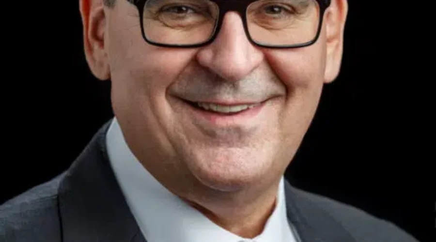 QMJHL commissioner Gilles Courteau resigns after 37 years