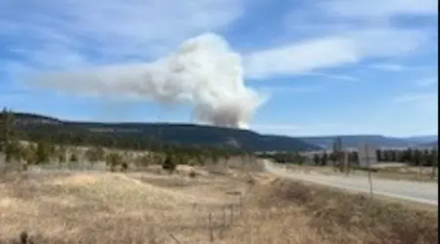 Wildfire threatens BC community