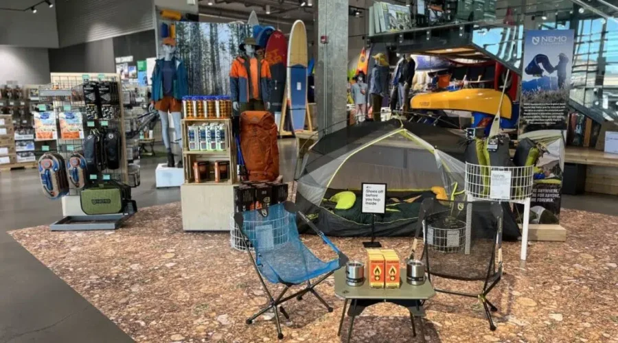 New Moncton store will give staff paid leave to try their products