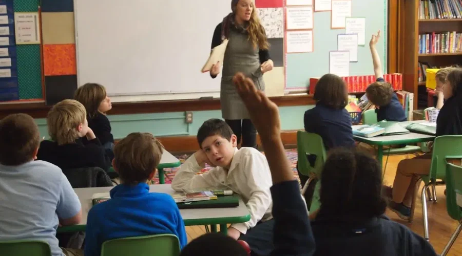 Tentative agreement reached between province, teachers