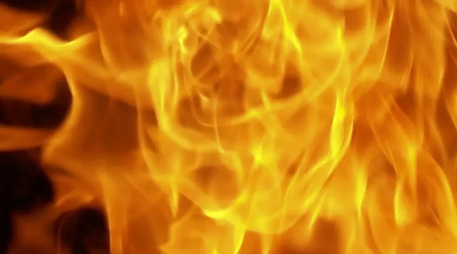 Fire destroys vacant home in Saint Paul