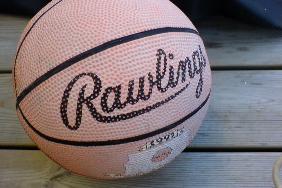 N.B. basketball teams in Quebec and Alberta for national championships