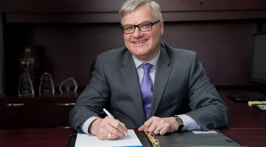 Mount A names new interim president