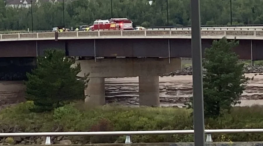 UPDATE: Emergency operation forces closure of Causeway Bridge