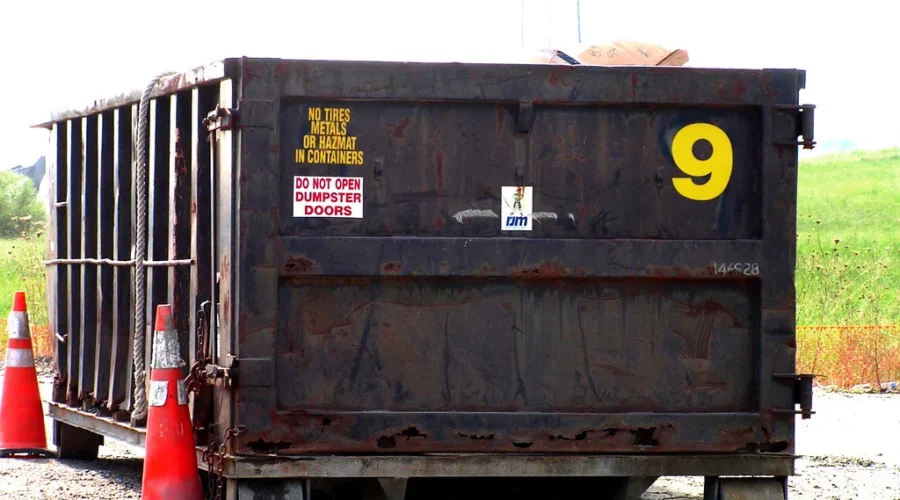 Man rescued from dumpster in Moncton