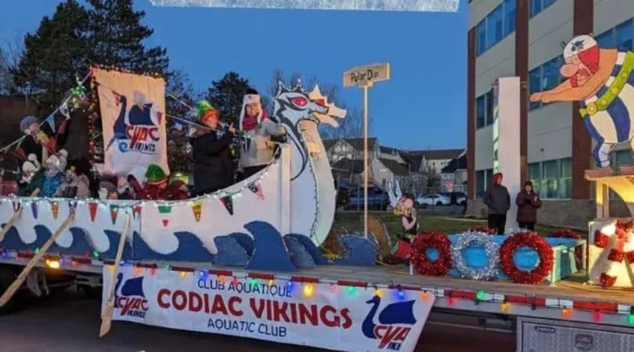 Who were the Greater Moncton Santa Claus parade winners?