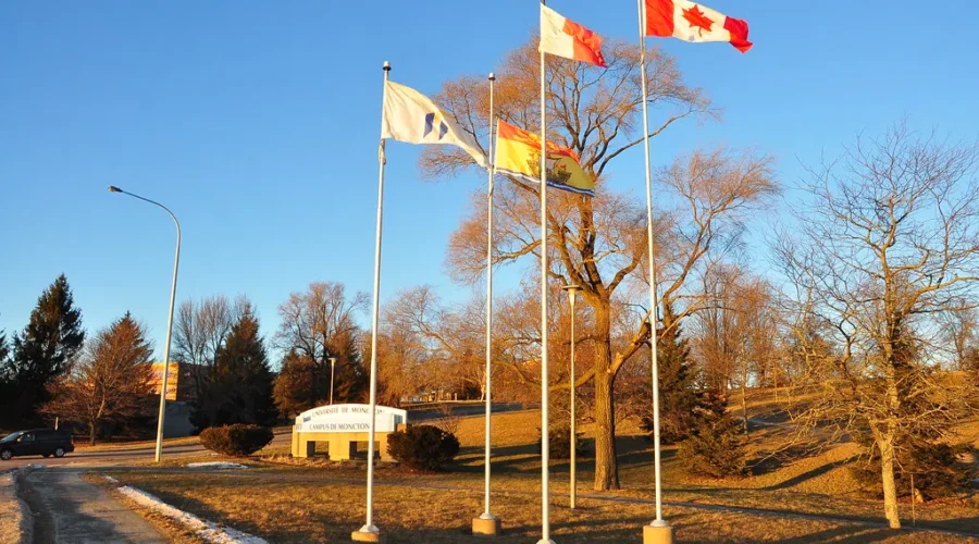 U de M reaffirms decision to keep its name