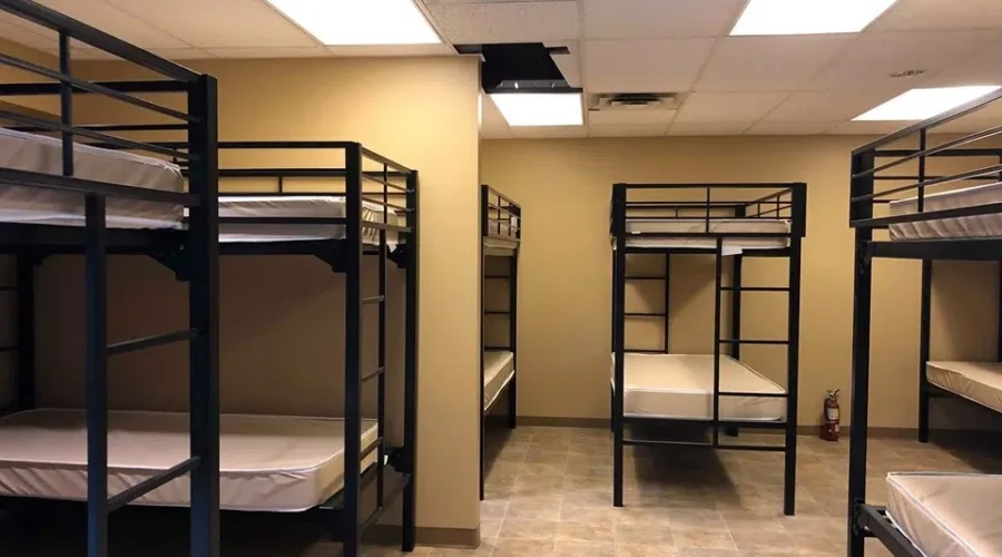 Emergency shelters extend hours amid storm