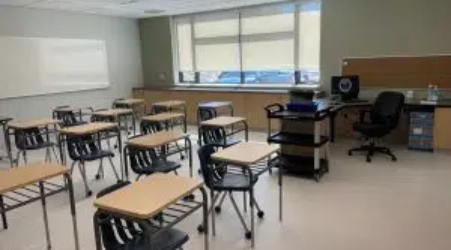 Finding substitute teachers for rural areas challenging, Anglophone East says