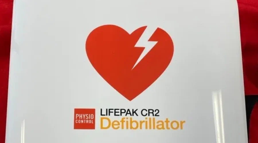 Local heroes honoured for helping save hockey coach