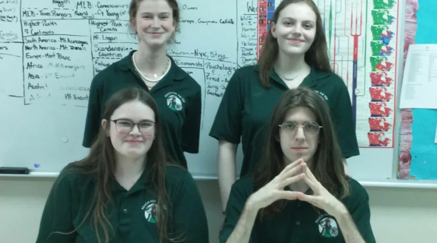 BMHS Reach for the Top team going to Nationals