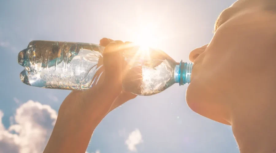 Community comes together to support homeless in heat wave