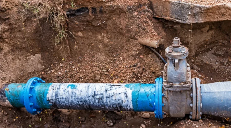 Lane closure on Ryan Street