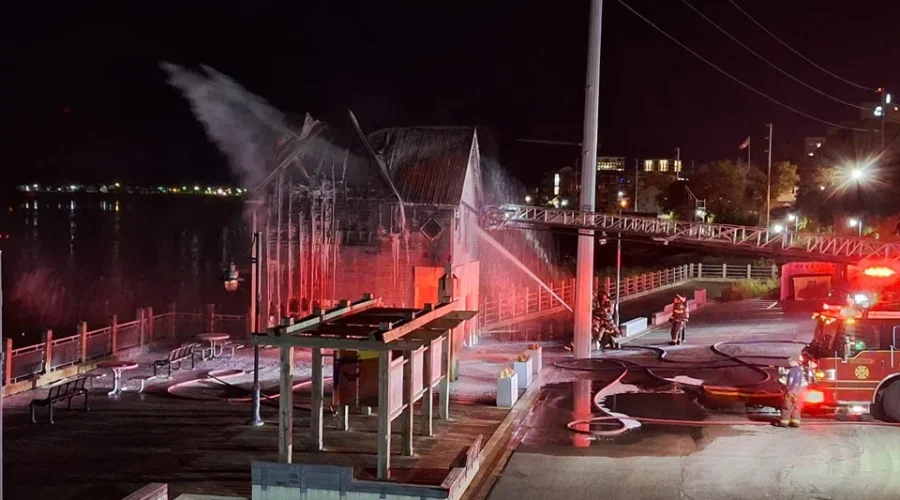 Burnt building on Moncton riverfront to be demolished