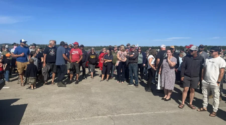 Dozens of lobster fishers hold peaceful protest in Saint Andrews