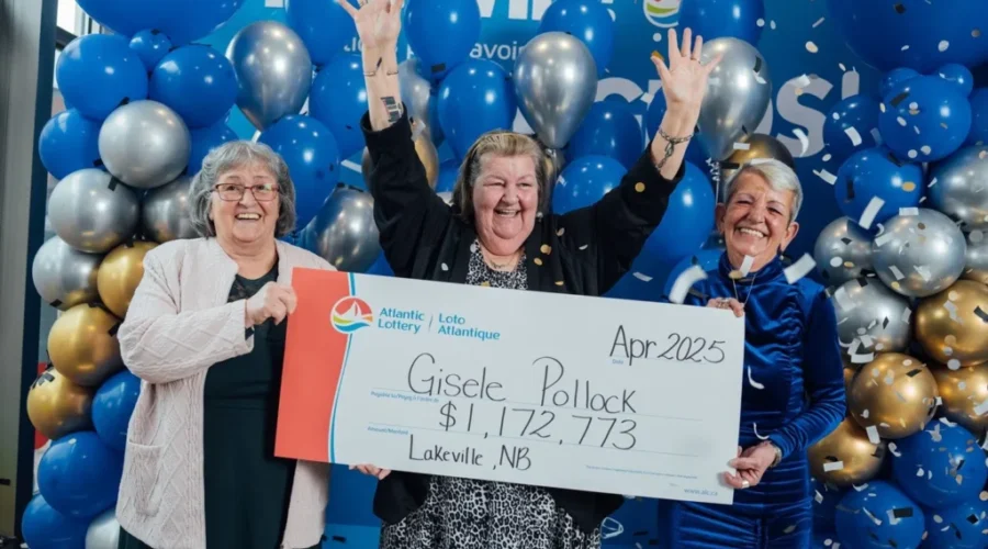 N.B. woman takes home $1.1M in online Casino game