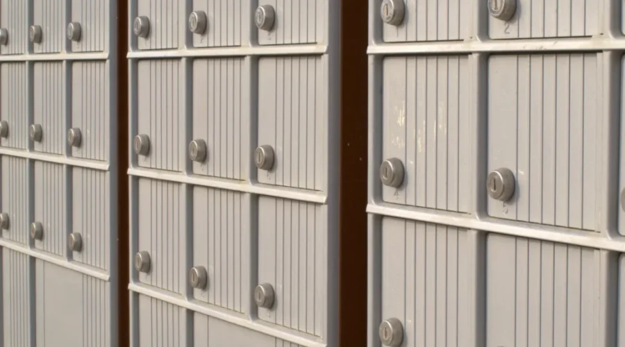 Canada Post workers set to strike Friday