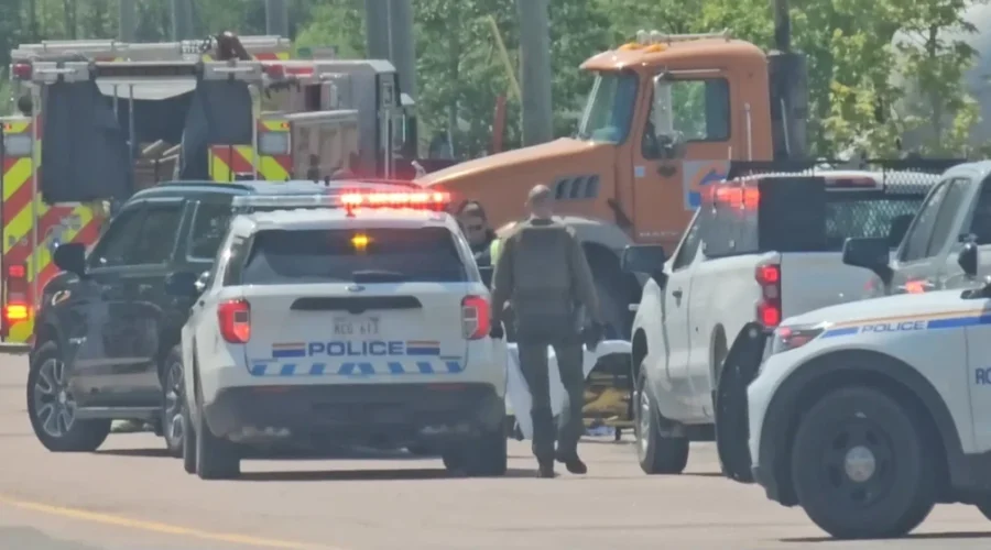 UPDATE: Worker dies after being struck by commercial vehicle in Moncton