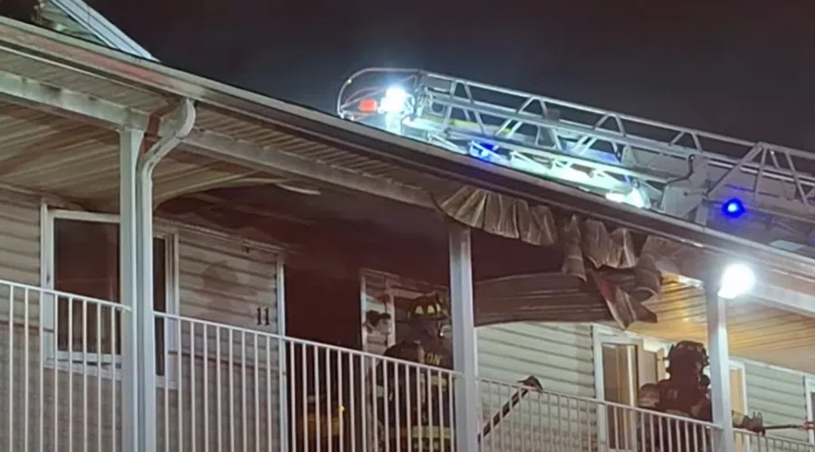 Cat dies, many displaced after 2 Moncton fires