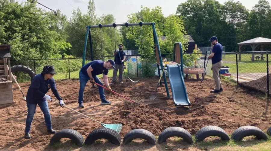 Thousands give back during A ‘Day of Caring’