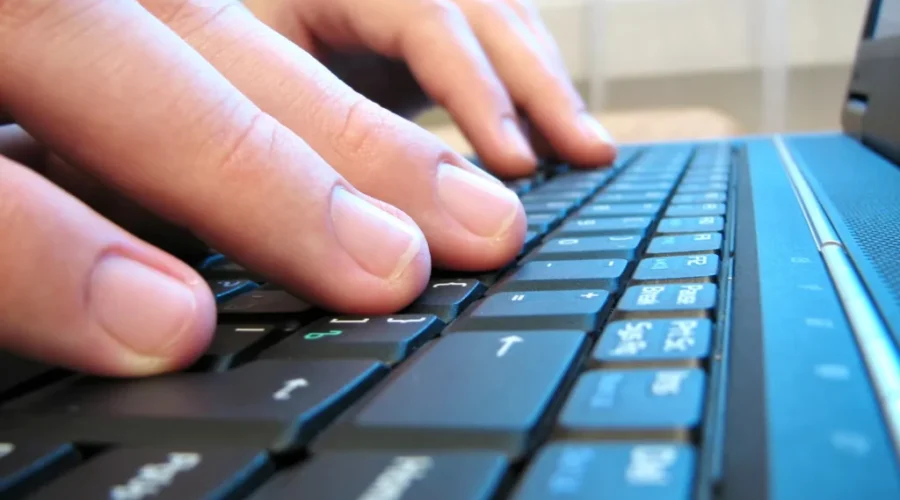 Moncton man arrested after online crime report to RCMP