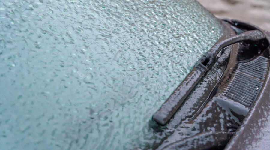 Freezing rain causes crashes, power outages in N.B.