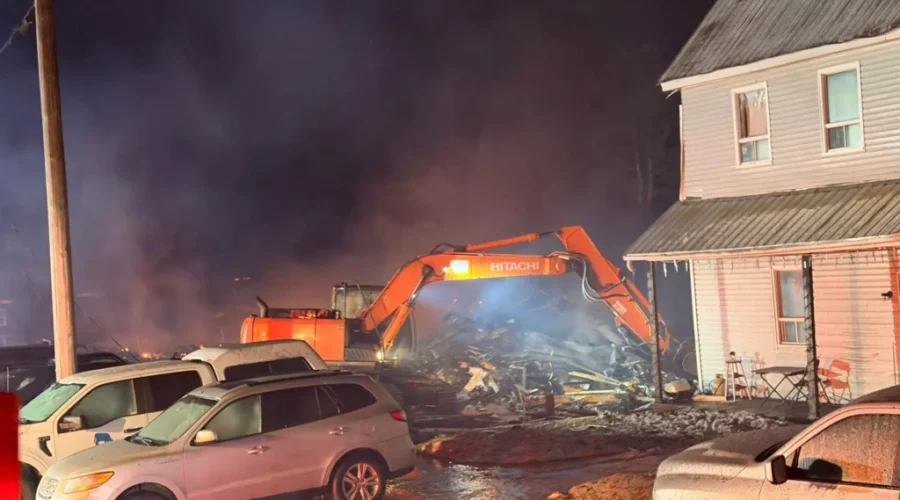 UPD: Fire in Norton displaces residents, damages buildings