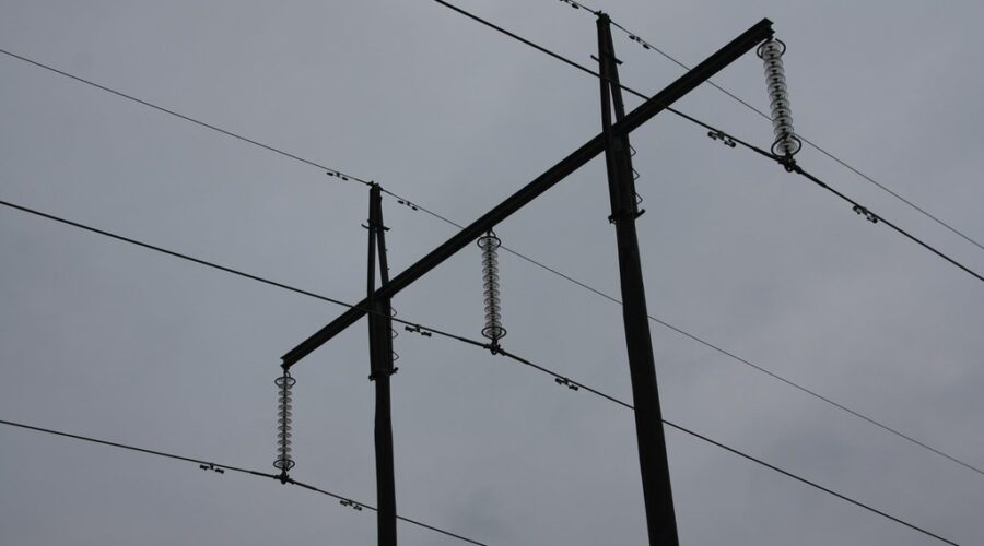 Power out for more than 2,000 in winter weather