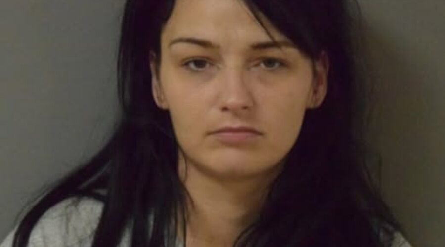 RCMP searching for woman wanted on warrant