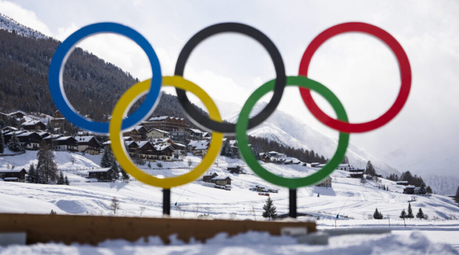 Moncton’s Sarault, Team Canada take silver in short track speed skating mixed relay