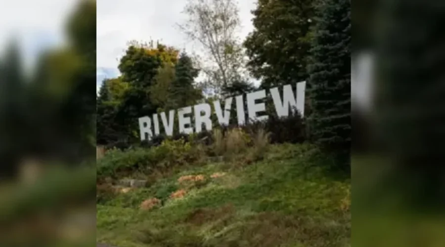 Construction delays at Riverview Recreation Complex
