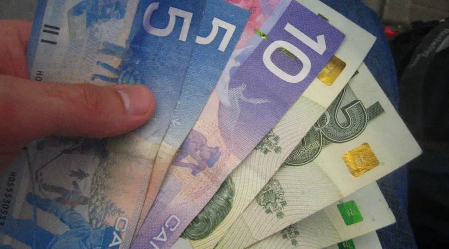 N.B. government wants feedback on minimum wage